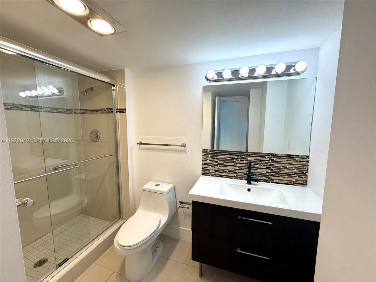 20335 W Country Club Dr , Unit 502, Aventura, FL 33180 Photo