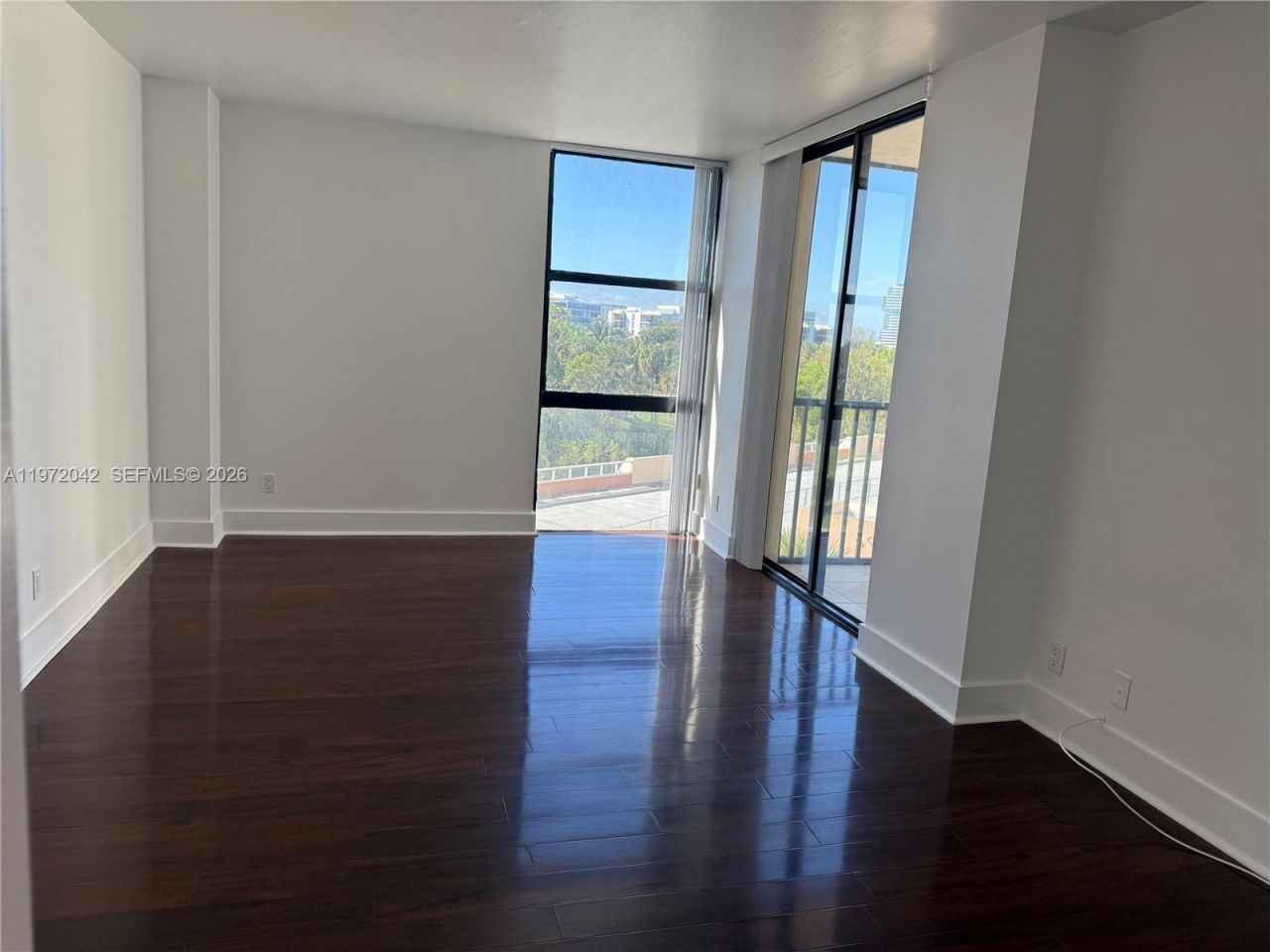 20335 W Country Club Dr , Unit 502, Aventura, FL 33180 Photo