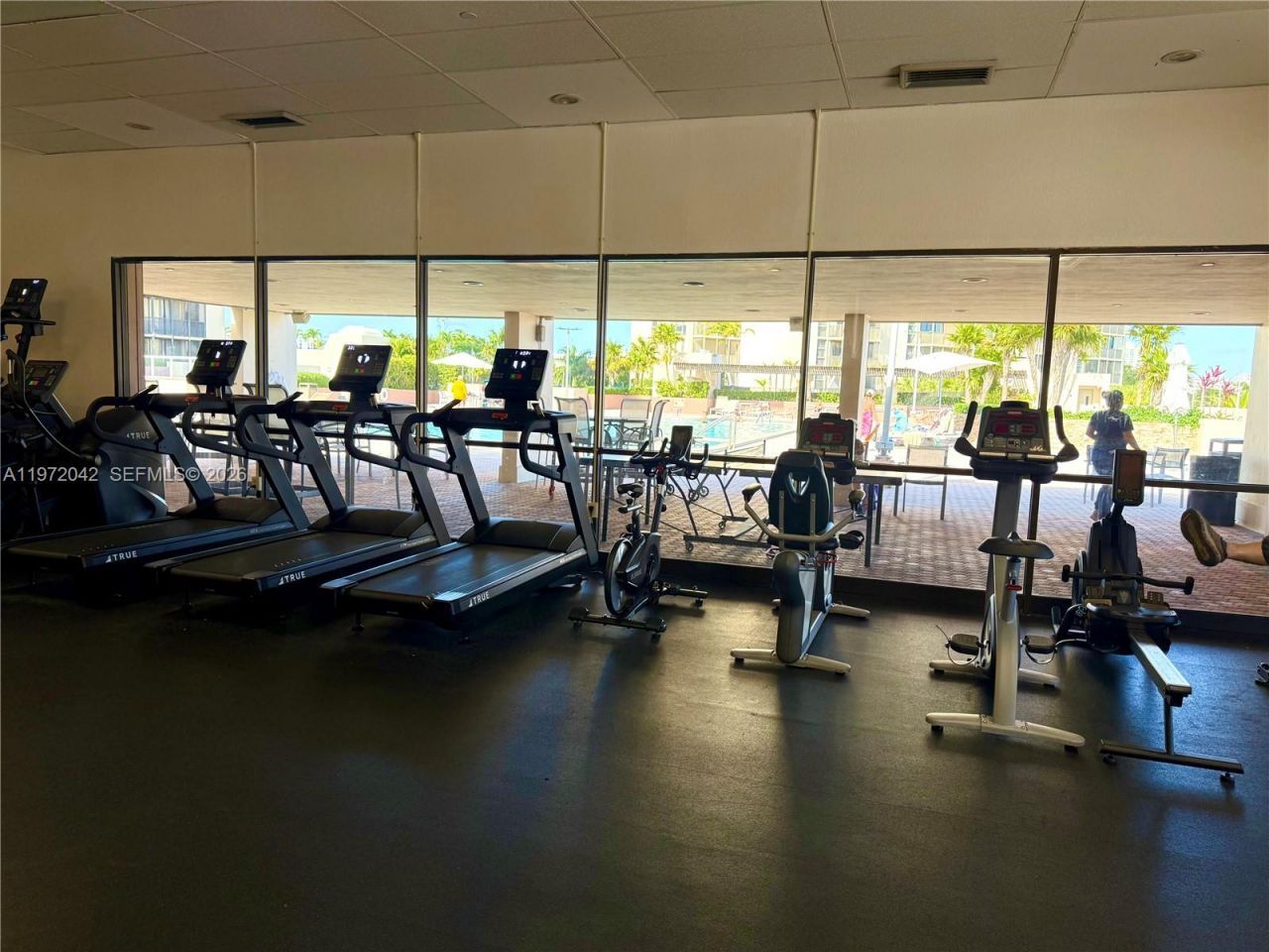 20335 W Country Club Dr , Unit 502, Aventura, FL 33180 Photo