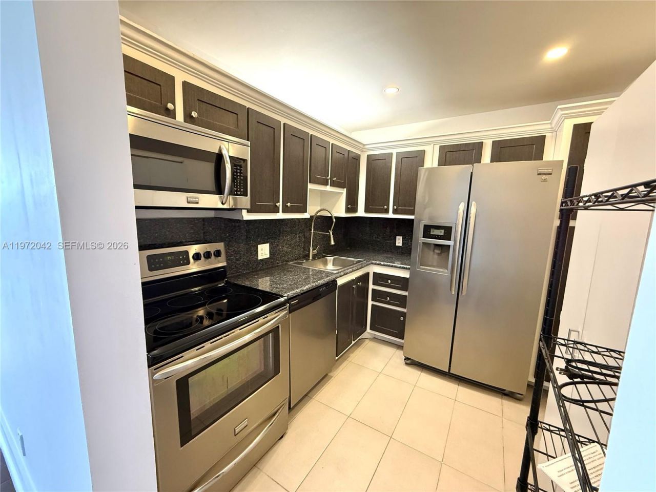 20335 W Country Club Dr , Unit 502, Aventura, FL 33180 Photo