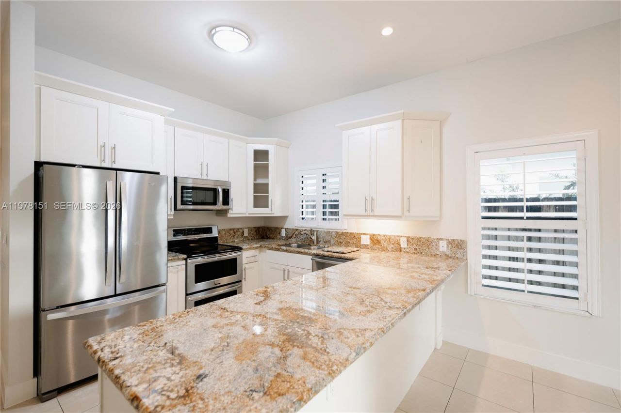 2030 SW 60th Ave , Miami, FL 33155 Photo