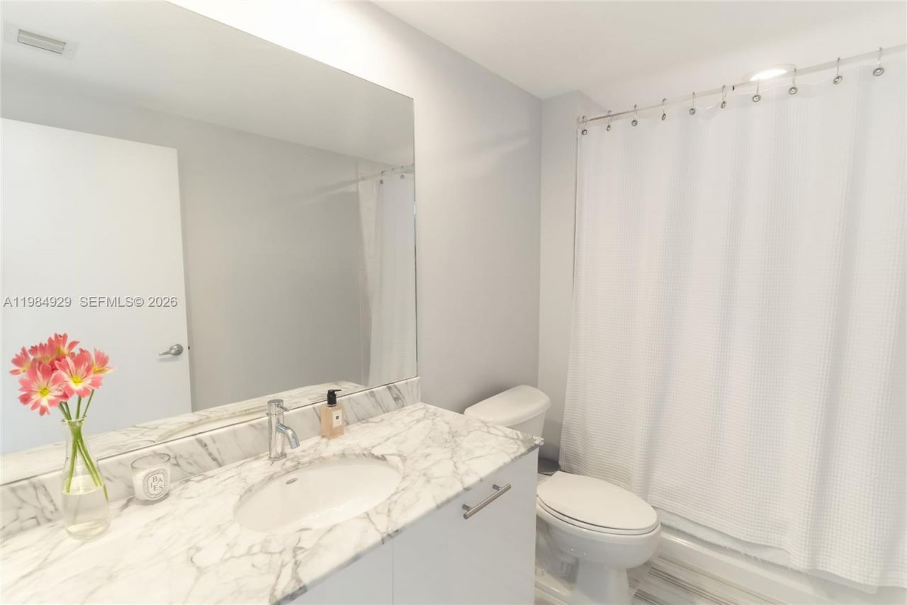 951 Brickell Ave , Unit 2902, Miami, FL 33131 Photo