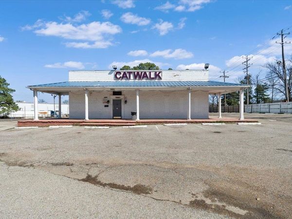 3880 LAMAR AVE, Memphis, TN 38118