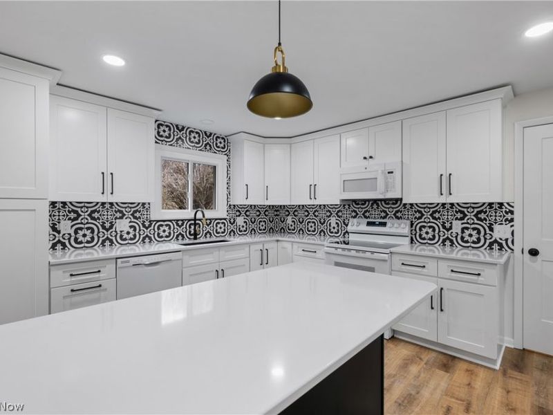 2380 Orchid Street NW, North Canton, OH 44720 Photo 5