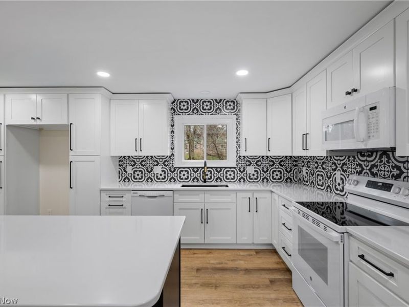 2380 Orchid Street NW, North Canton, OH 44720 Photo 6