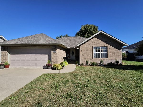 206 Prairie Lane, Monett, MO 65708