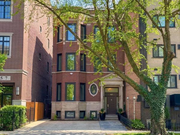 461 W Melrose Street, Chicago, IL 60657