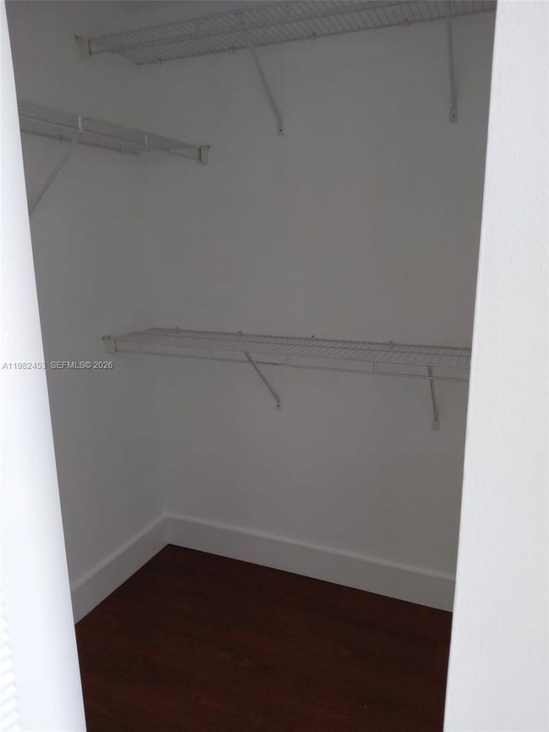 5077 NW 7th St , Unit 1006, Miami, FL 33126 Photo