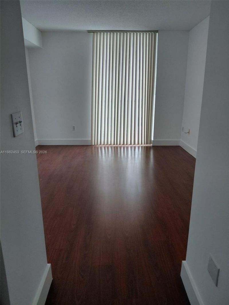 5077 NW 7th St , Unit 1006, Miami, FL 33126 Photo