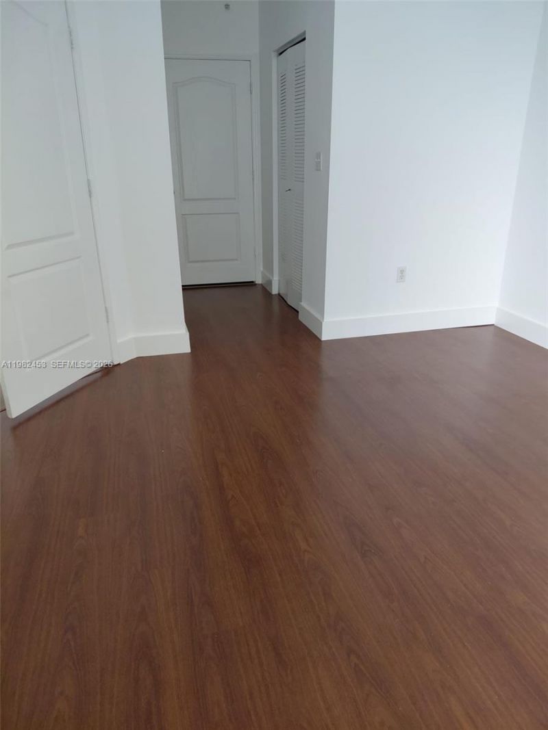 5077 NW 7th St , Unit 1006, Miami, FL 33126 Photo