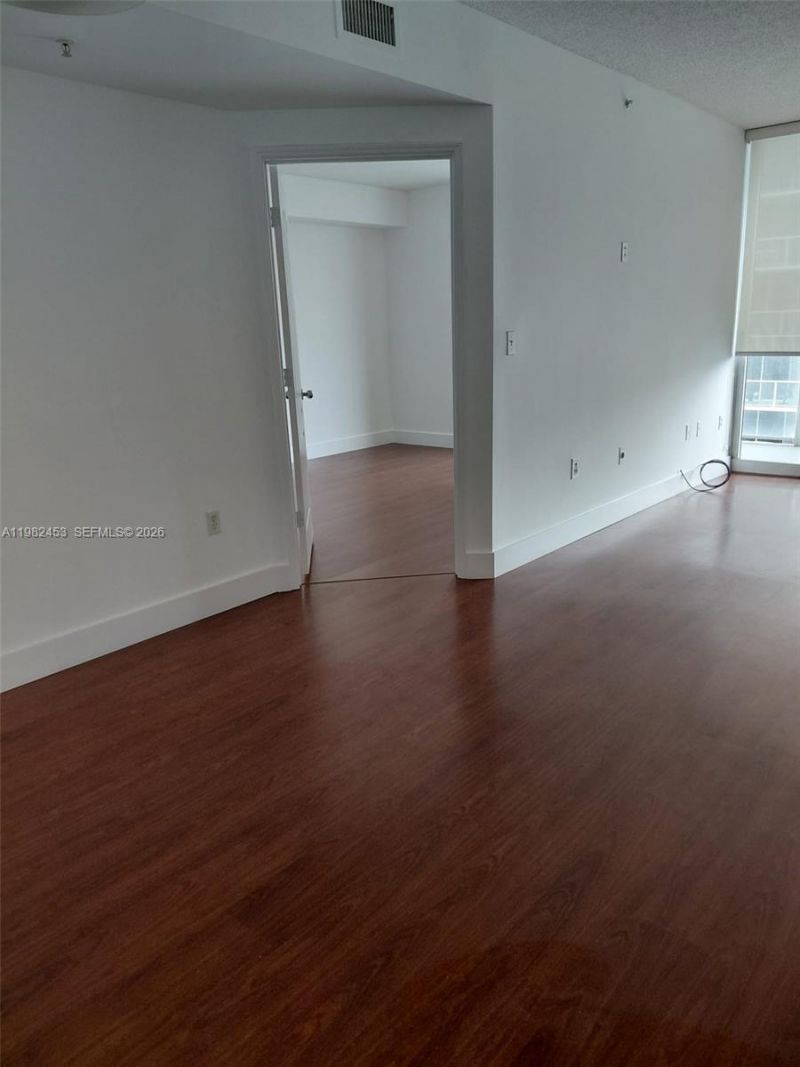5077 NW 7th St , Unit 1006, Miami, FL 33126 Photo
