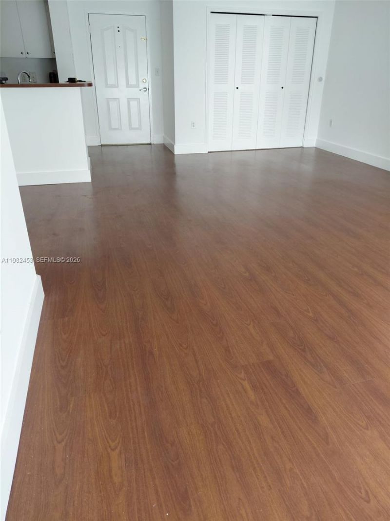 5077 NW 7th St , Unit 1006, Miami, FL 33126 Photo