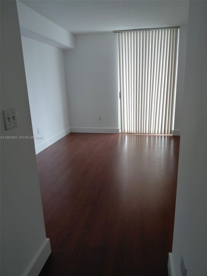 5077 NW 7th St , Unit 1006, Miami, FL 33126 Photo