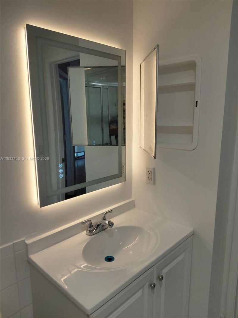 5077 NW 7th St , Unit 1006, Miami, FL 33126 Photo