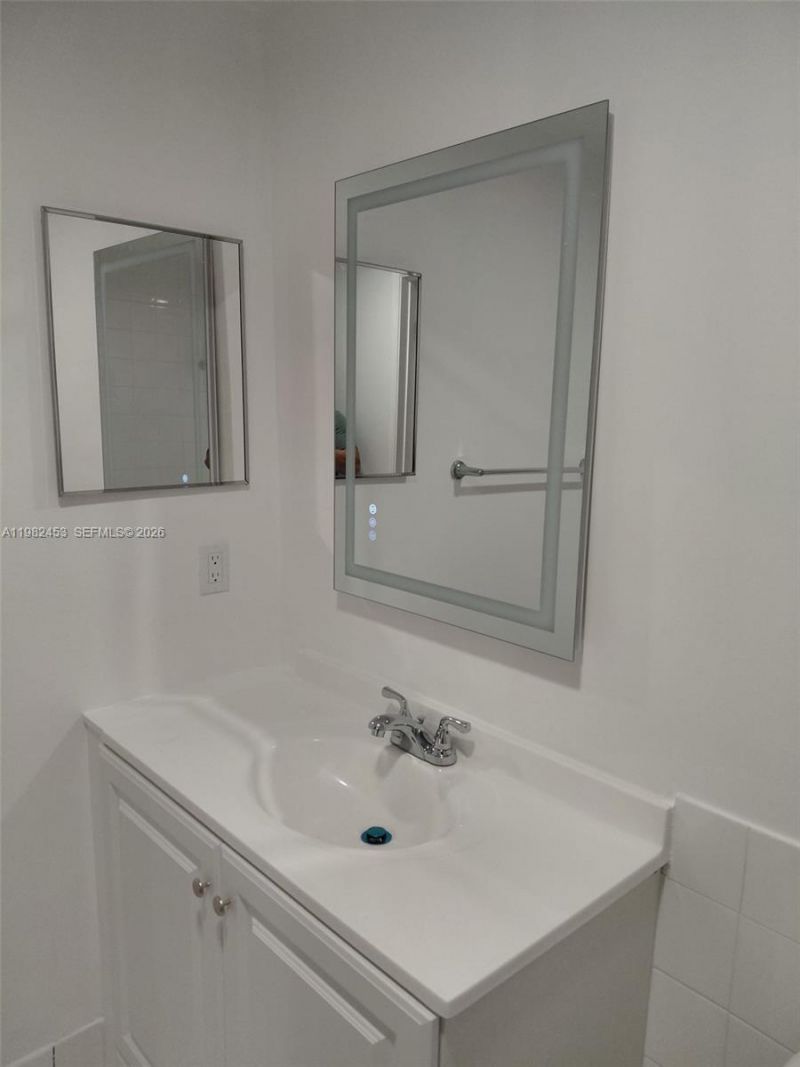 5077 NW 7th St , Unit 1006, Miami, FL 33126 Photo