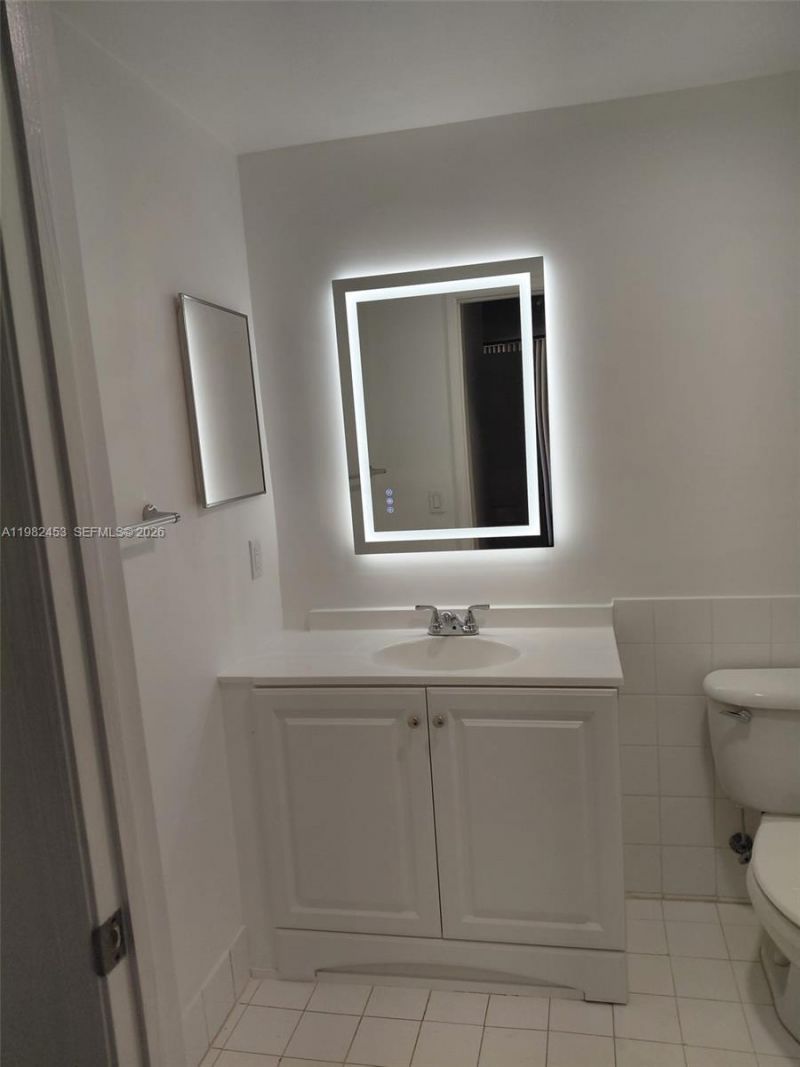 5077 NW 7th St , Unit 1006, Miami, FL 33126 Photo