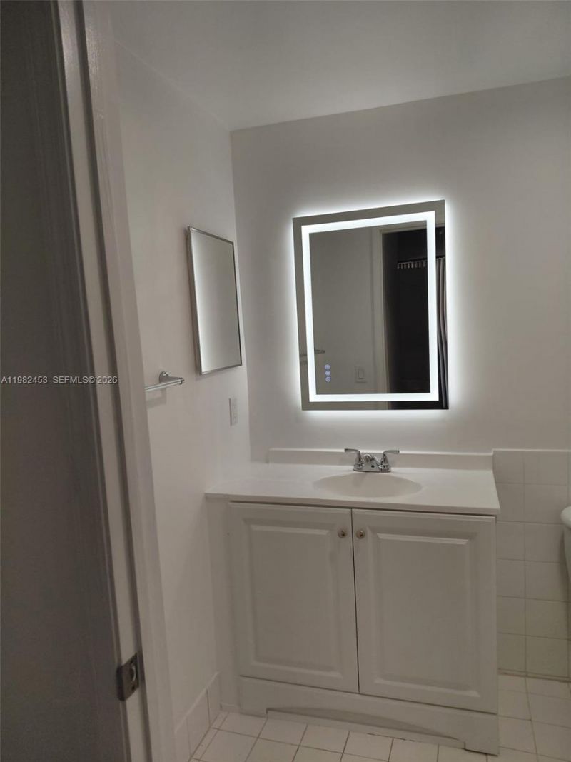 5077 NW 7th St , Unit 1006, Miami, FL 33126 Photo