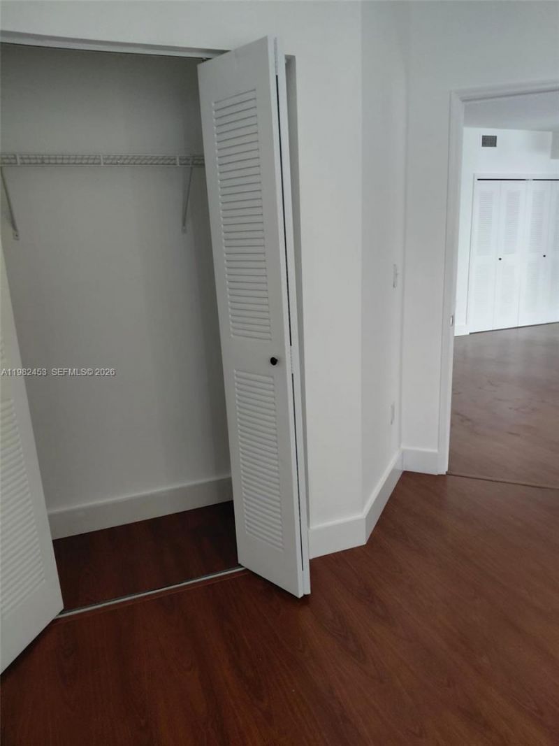 5077 NW 7th St , Unit 1006, Miami, FL 33126 Photo