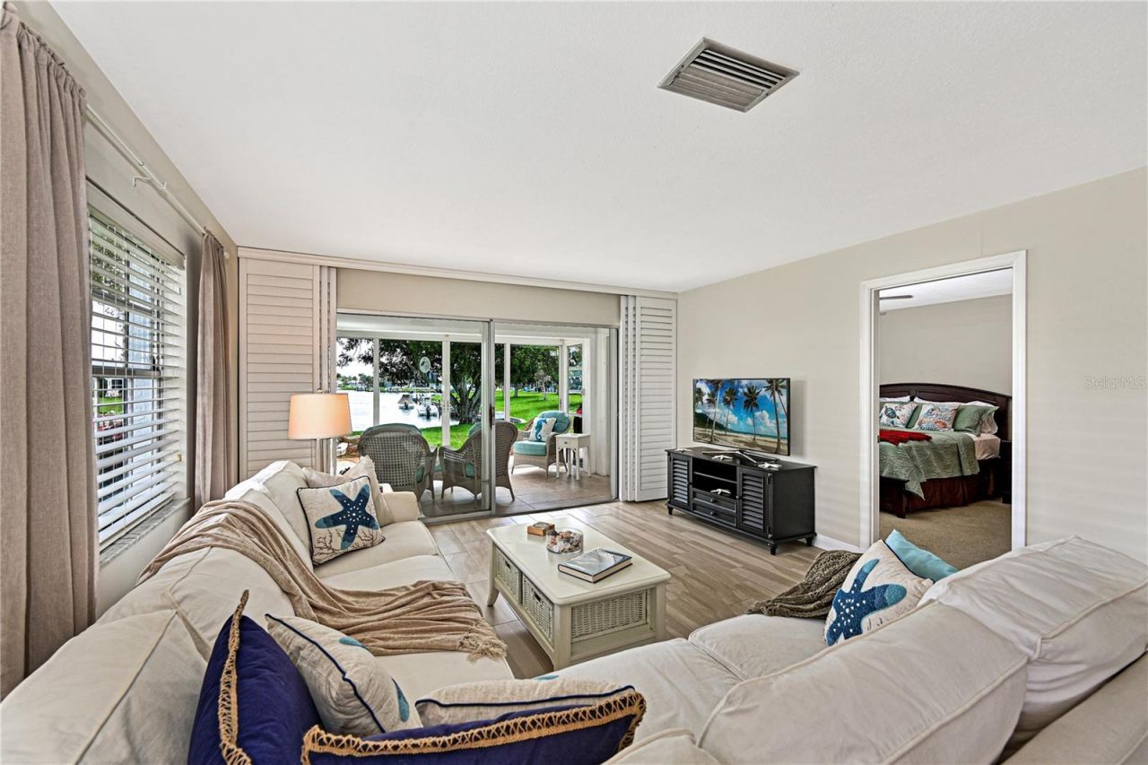 4405 Mount Vernon Drive , Bradenton, FL 34210 Photo