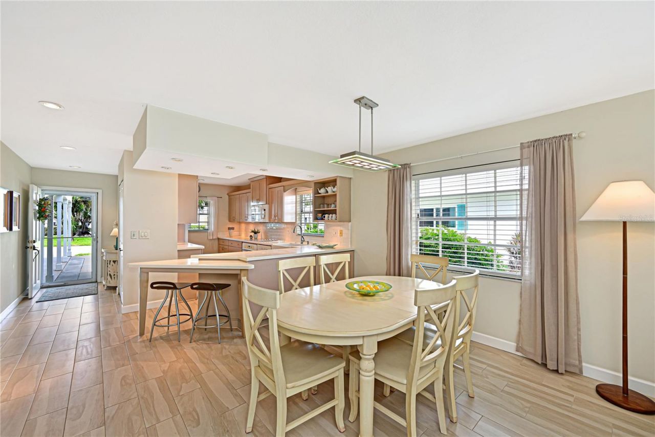 4405 Mount Vernon Drive , Bradenton, FL 34210 Photo