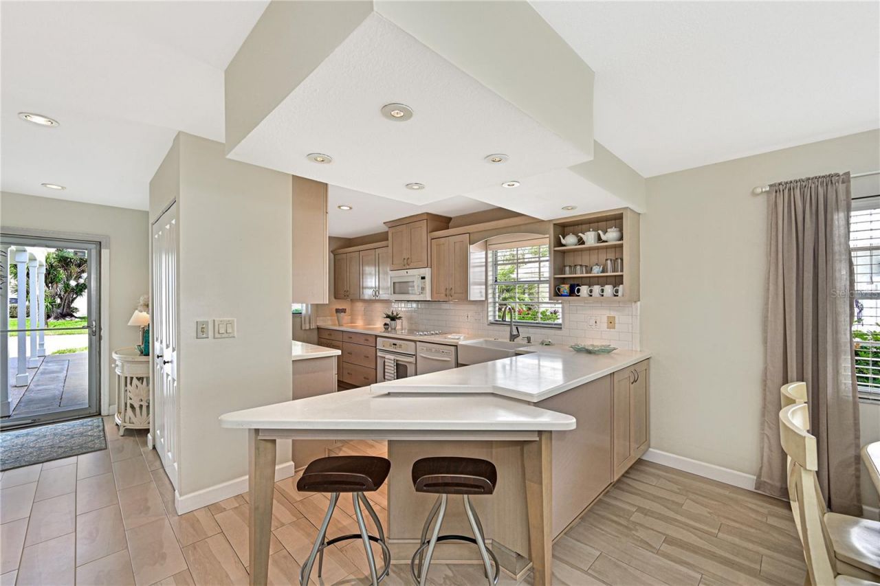 4405 Mount Vernon Drive , Bradenton, FL 34210 Photo