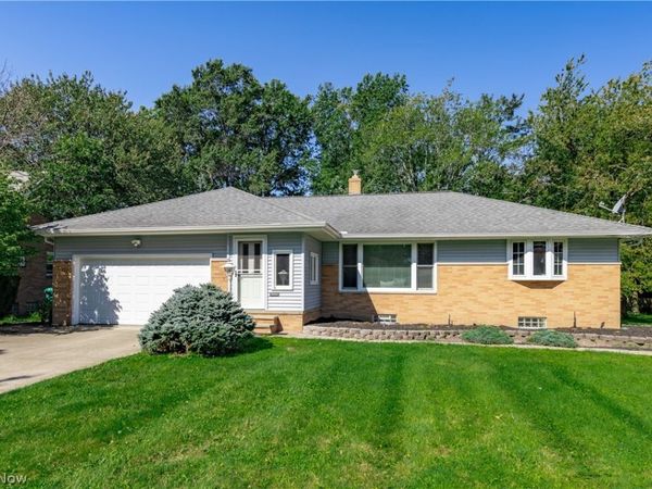 774 Kenbridge Drive , Richmond Heights, OH 44143