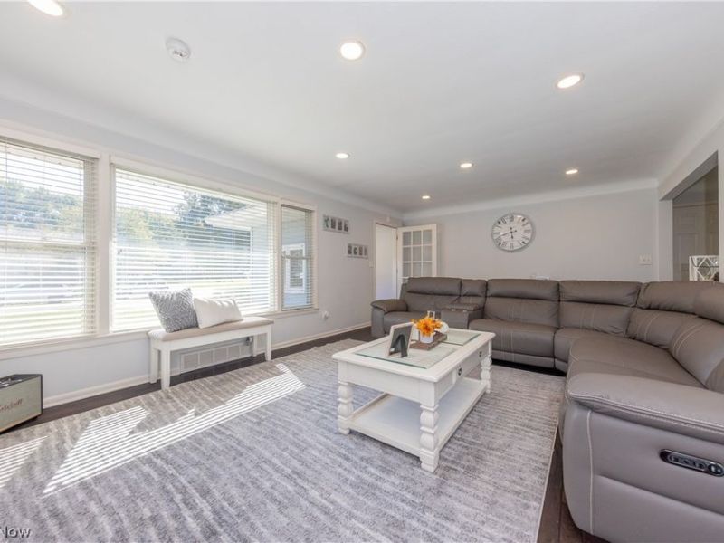 774 Kenbridge Drive, Richmond Heights, OH 44143 Photo 7