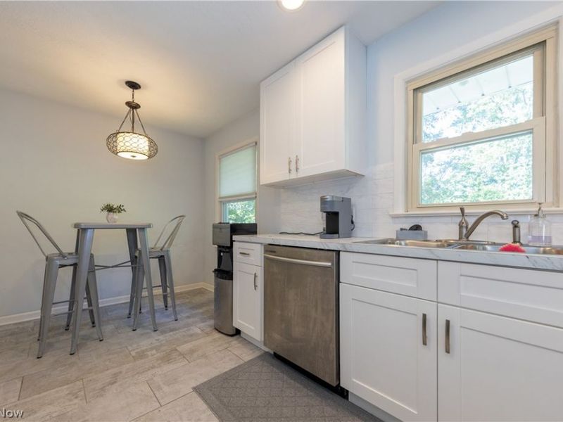 774 Kenbridge Drive, Richmond Heights, OH 44143 Photo 9