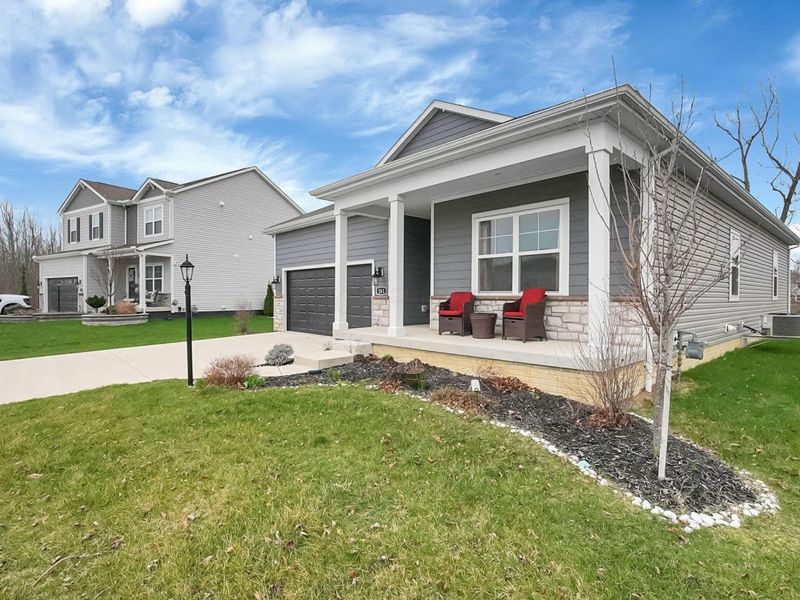 261 Crestview Court , Pickerington, OH 43147 Photo 2