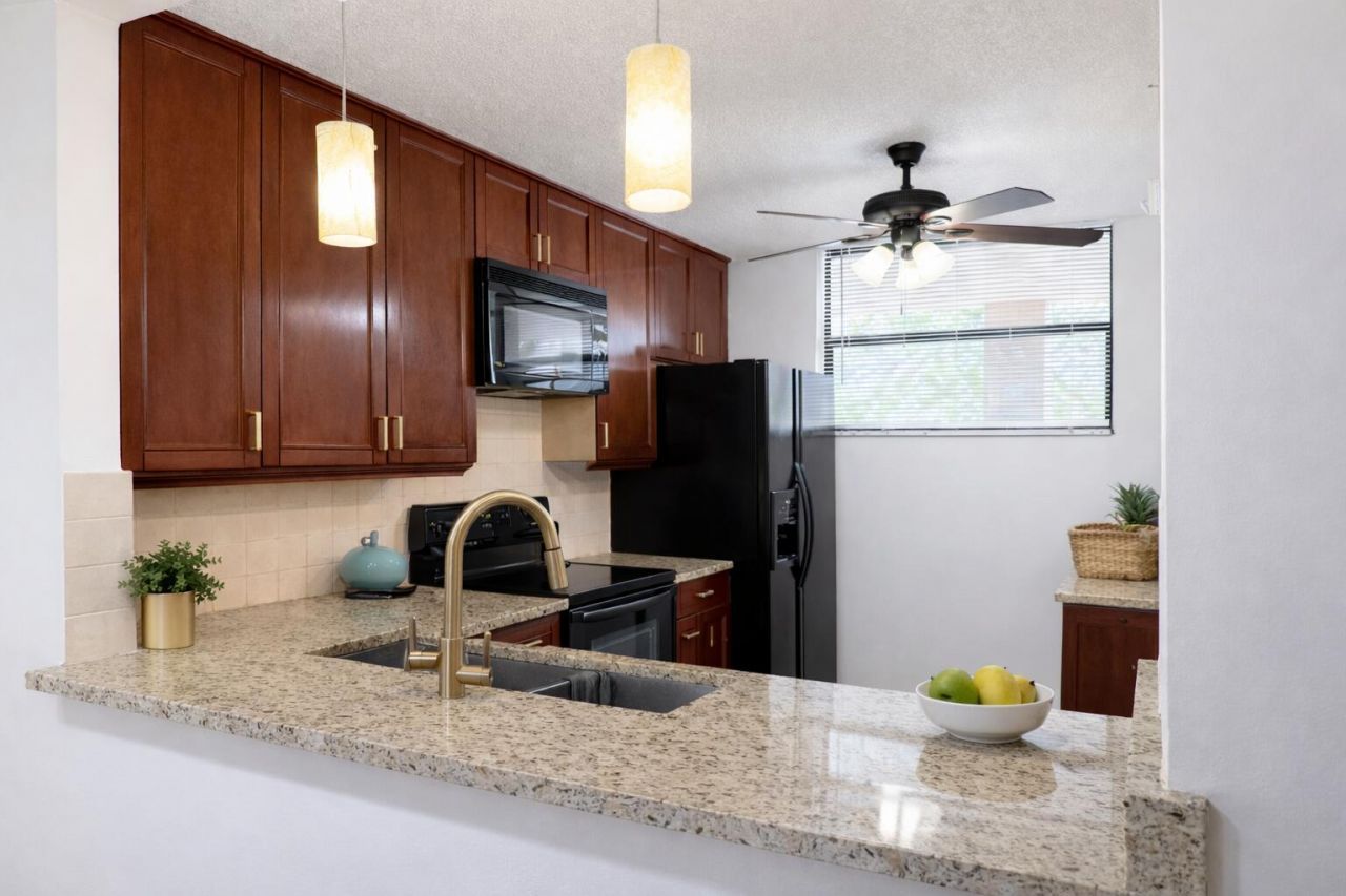 110 Lake Emerald Drive, Unit 405, Oakland Park, FL 33309 Photo