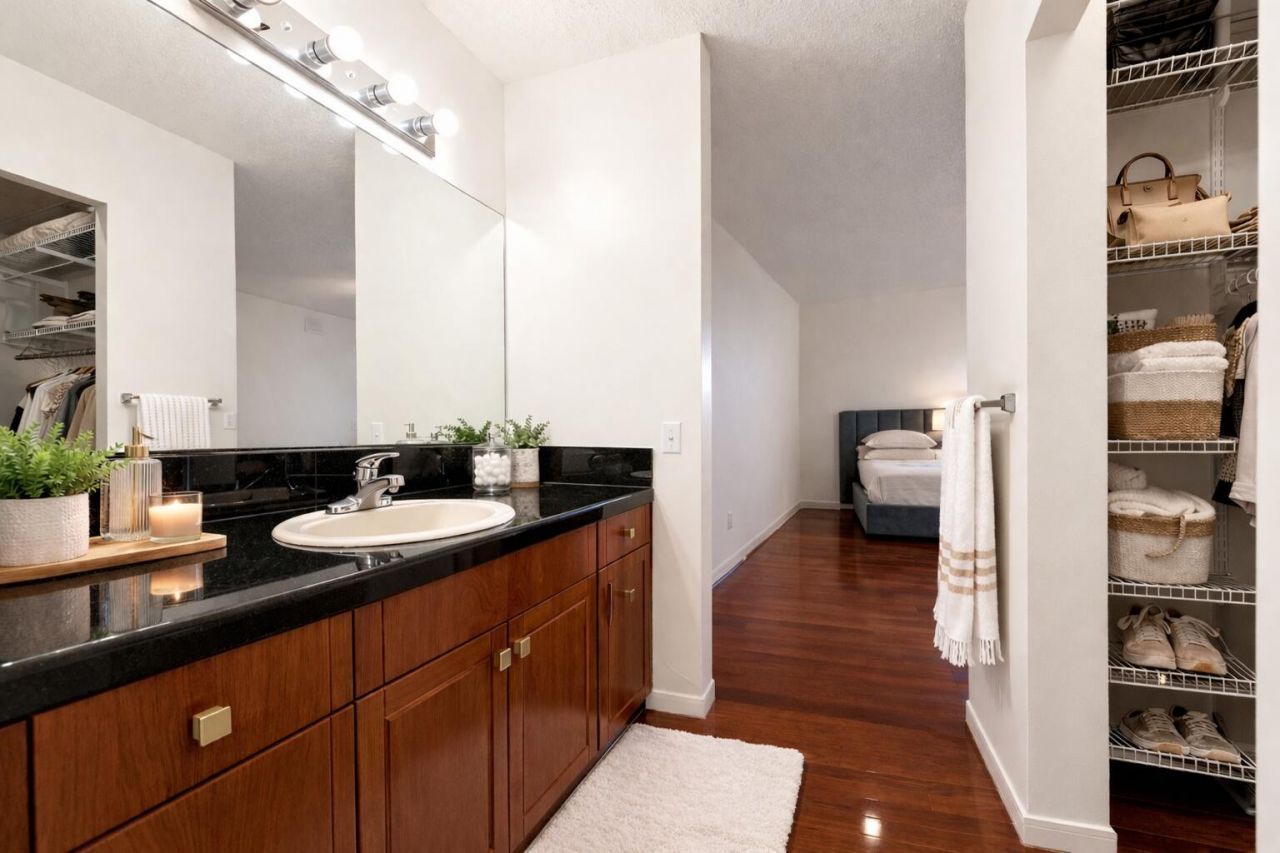 110 Lake Emerald Drive, Unit 405, Oakland Park, FL 33309 Photo