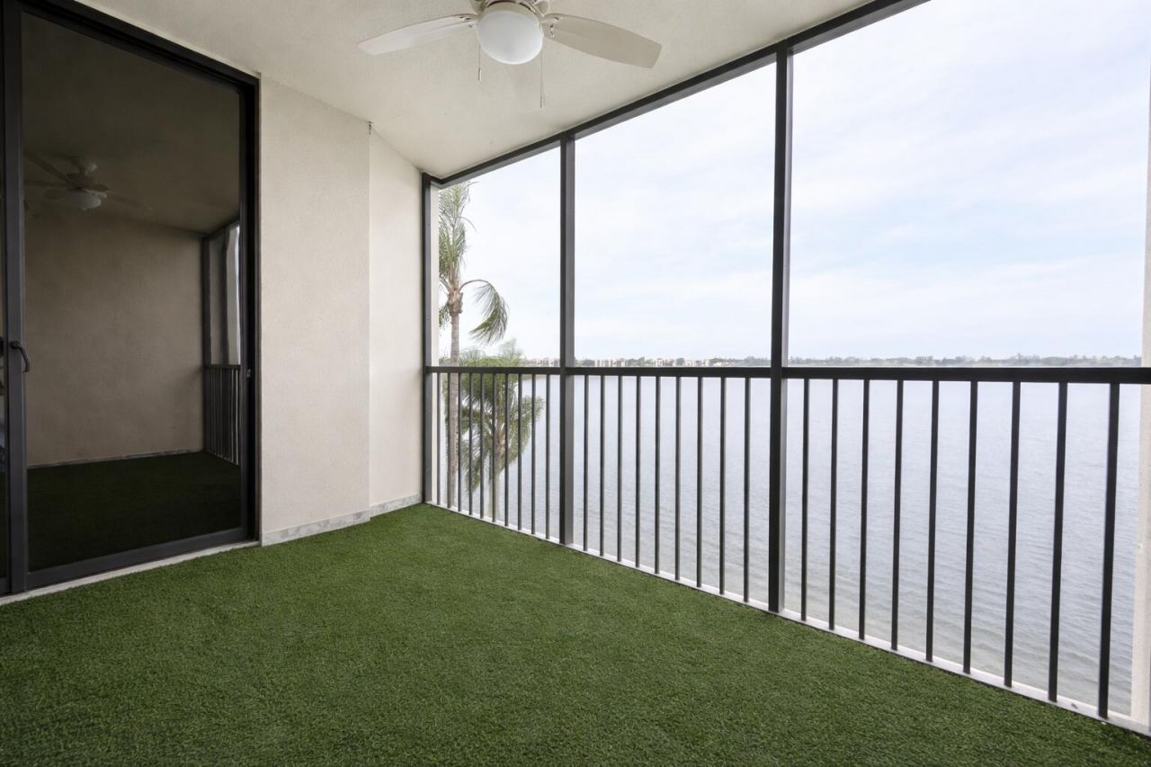 110 Lake Emerald Drive, Unit 405, Oakland Park, FL 33309 Photo