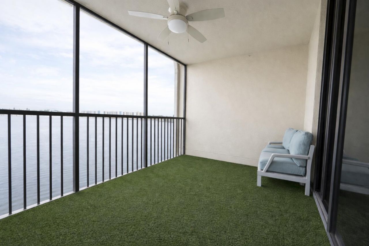 110 Lake Emerald Drive, Unit 405, Oakland Park, FL 33309 Photo