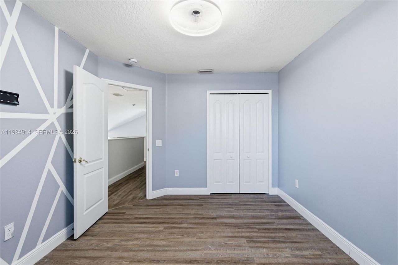 12502 Lake Vista Dr, Tampa, FL 33534 Photo