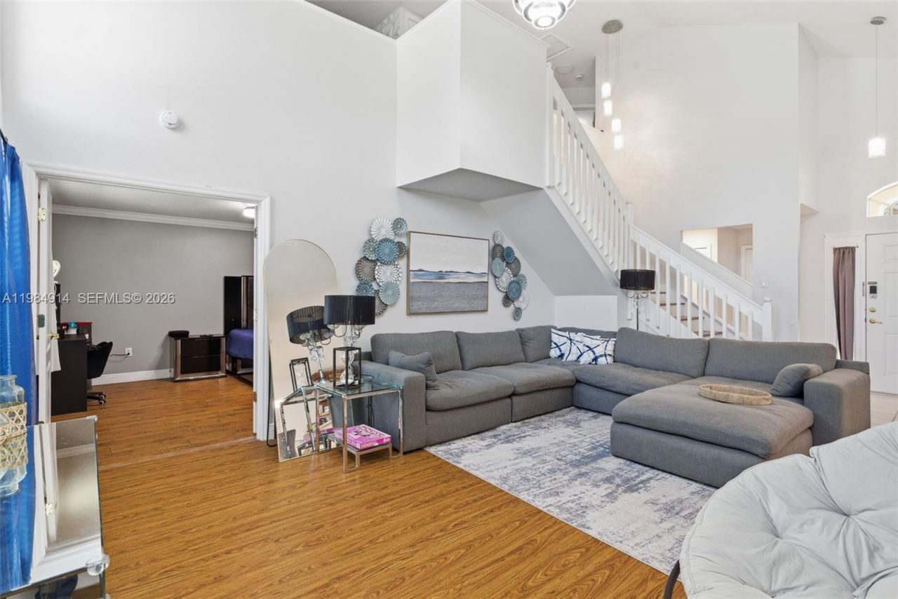 12502 Lake Vista Dr, Tampa, FL 33534 Photo