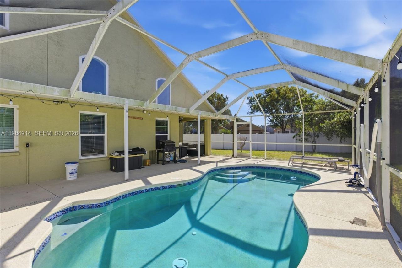 12502 Lake Vista Dr, Tampa, FL 33534 Photo