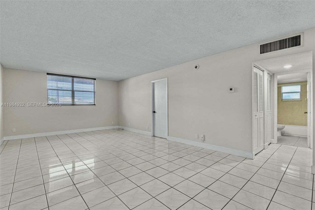 1830 Dixieanna St, Unit 102, Hollywood, FL 33020 Photo