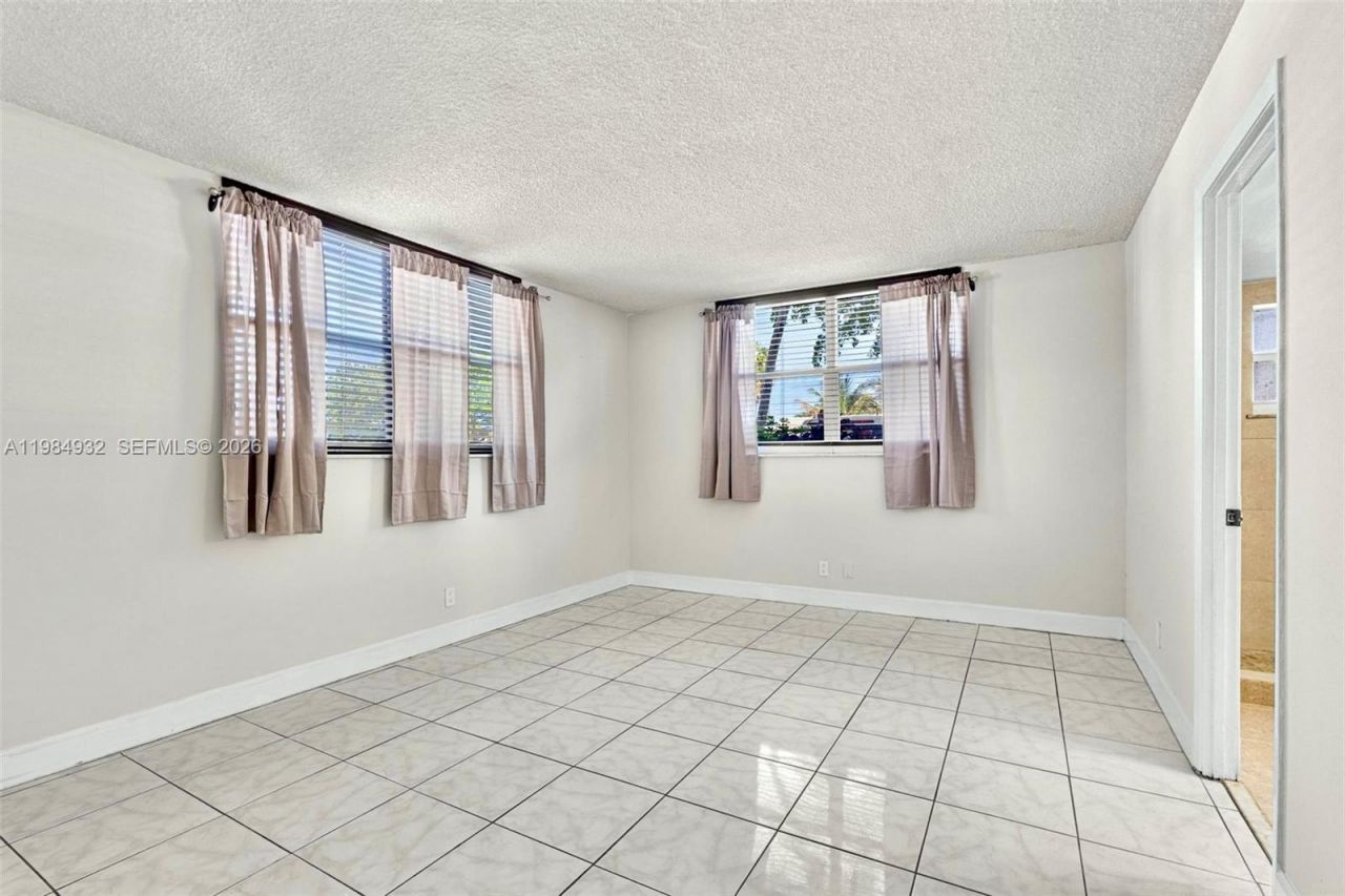 1830 Dixieanna St, Unit 102, Hollywood, FL 33020 Photo