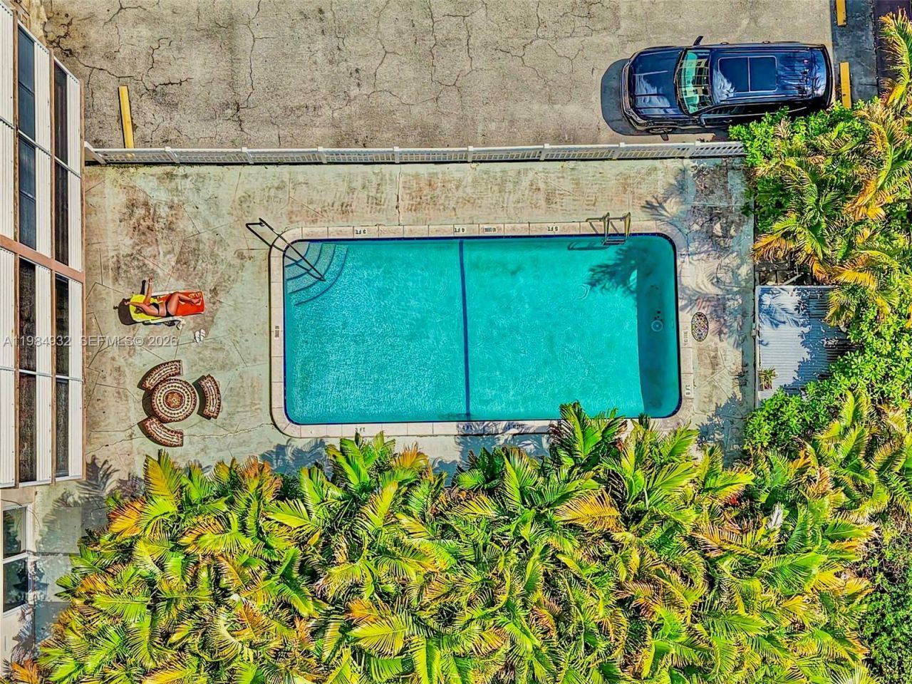 1830 Dixieanna St, Unit 102, Hollywood, FL 33020 Photo