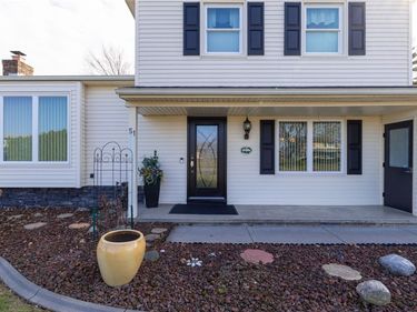 51 Flynnwood Drive, Greece, NY 14612