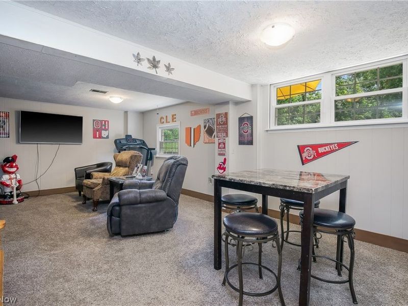 850 Robinson Avenue, Barberton, OH 44203 Photo 16