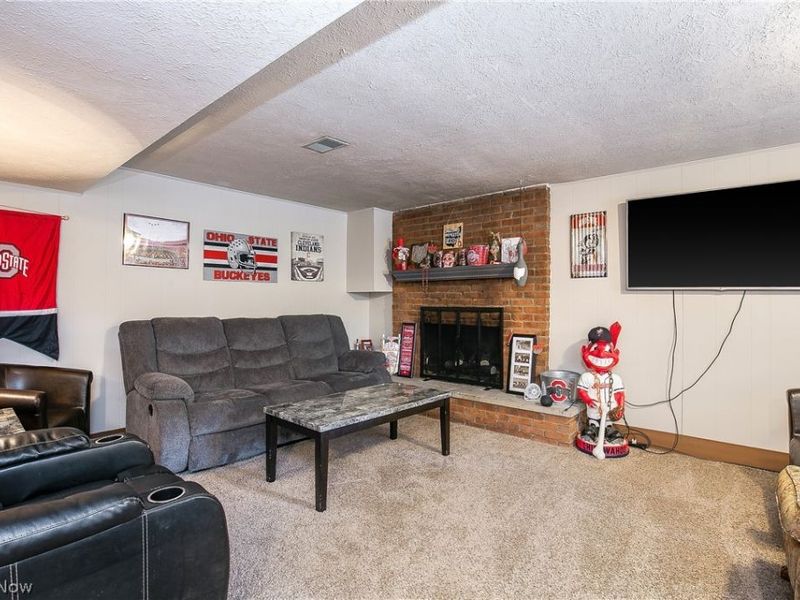 850 Robinson Avenue, Barberton, OH 44203 Photo 17