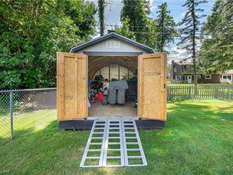 850 Robinson Avenue, Barberton, OH 44203 Photo 31