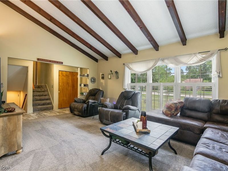 850 Robinson Avenue, Barberton, OH 44203 Photo 4