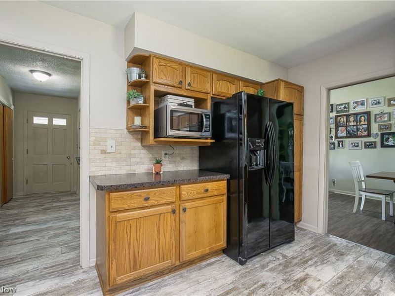 850 Robinson Avenue, Barberton, OH 44203 Photo 8