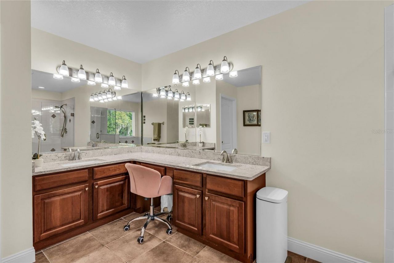 503 Osprey Lakes Circle , Chuluota, FL 32766 Photo