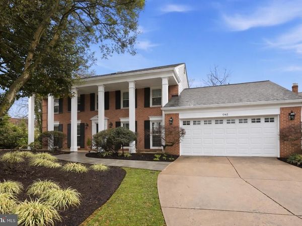 1 PADDOCK COURT, POTOMAC, MD 20854