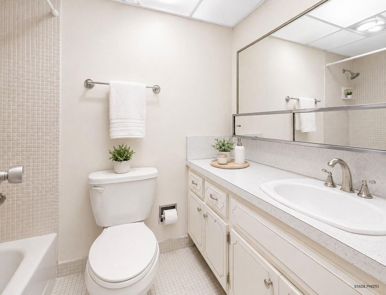 2500 NE 48th Lane, Unit 308, Fort Lauderdale, FL 33308 Photo