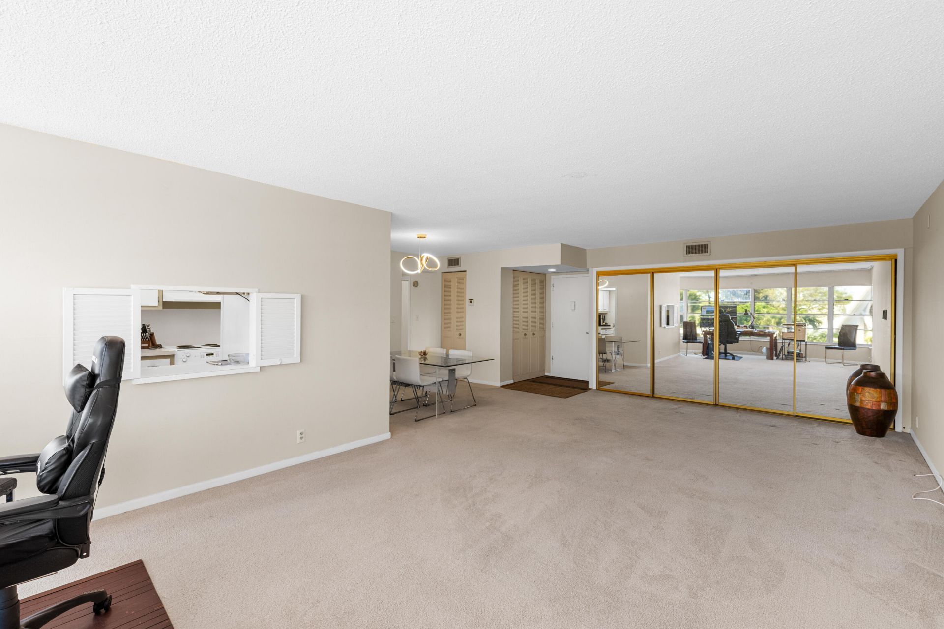2500 NE 48th Lane, Unit 308, Fort Lauderdale, FL 33308 Photo