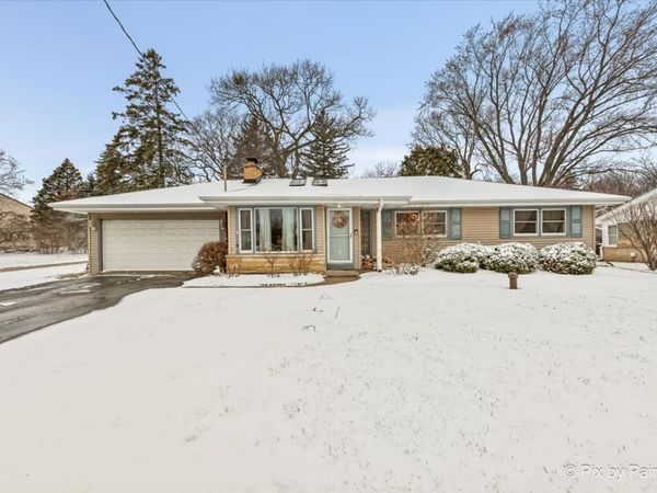 1N536 Highland Avenue , Glen Ellyn, IL 60137
